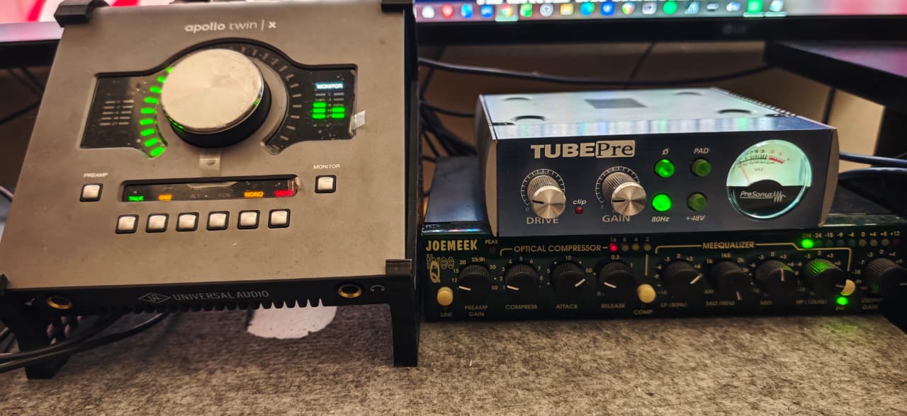 Apollo Twin X Universal audio Presonus TubePRE Joemeek QThree
